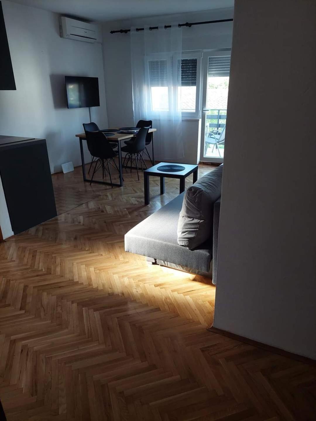 Apartmani Suhi Brod メドゥリン エクステリア 写真