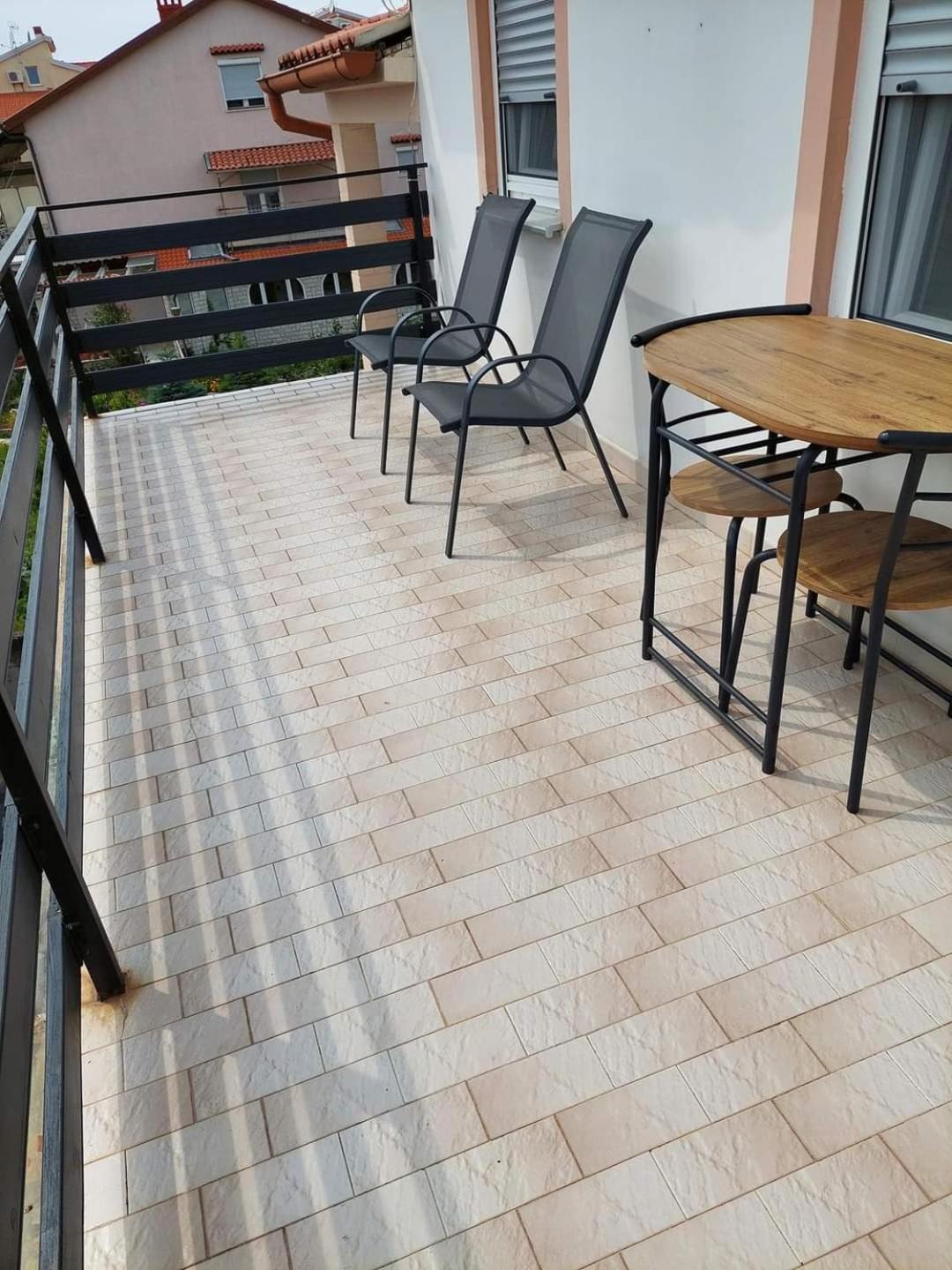 Apartmani Suhi Brod メドゥリン エクステリア 写真